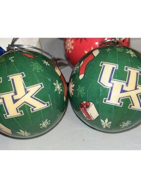 Set Of 2 University Of Kentucky Ornaments Green UK print Christmas Collectible